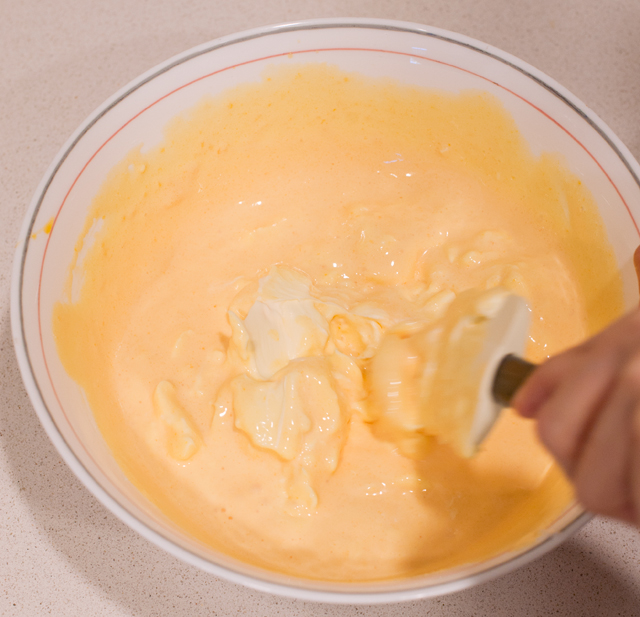 Añade el queso y mezcla bien 